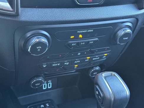 Used 2021 Ford Ranger Lariat w/ Tremor Off-Road Package image 22