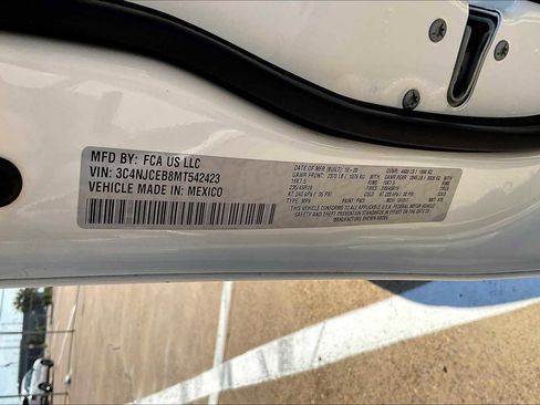 Used 2021 Jeep Compass Latitude image 20