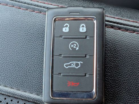 Used 2024 Jeep Wagoneer Launch Edition AWD/4WD image 39