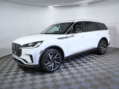 New 2025 Lincoln Aviator Reserve w/ Equipment Group 201A image 5