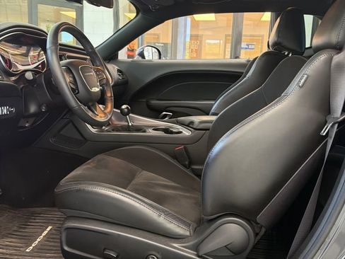 Used 2019 Dodge Challenger R/T Scat Pack w/ Plus Package RWD image 10