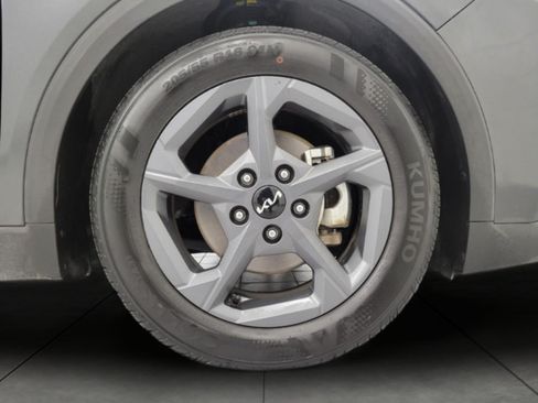 Used 2025 Kia K4 FWD image 29