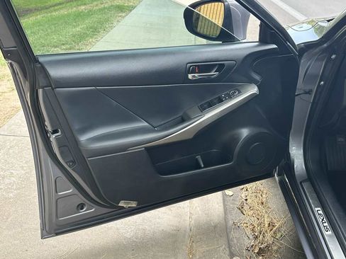 Used 2016 Lexus IS 300 AWD w/ F Sport Package image 45