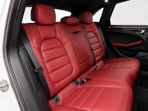 Used 2017 Porsche Macan GTS AWD/4WD image 17