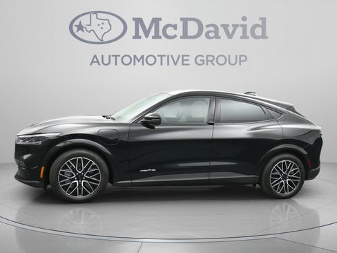 Used 2025 Ford Mustang Mach-E Premium AWD/4WD image 5