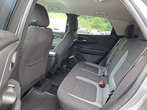 Used 2023 Chevrolet TrailBlazer LT FWD image 10