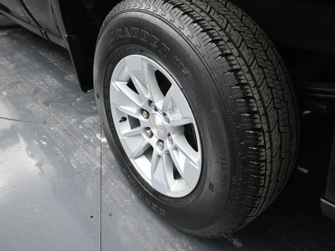 Certified 2019 Chevrolet Silverado 1500 LT w/ Remote Start Package image 30