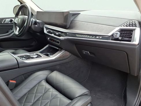Used 2023 BMW X7 xDrive40i w/ Premium Package AWD/4WD image 26