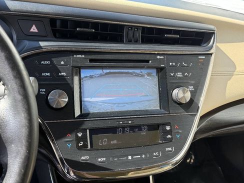 Used 2016 Toyota Avalon XLE Plus FWD image 13