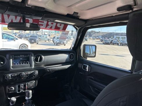 Used 2023 Jeep Gladiator Willys image 36