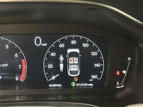 Used 2025 Acura Integra FWD image 12