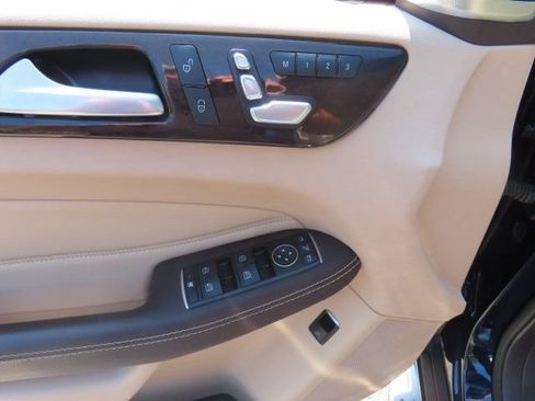 Used 2017 Mercedes-Benz GLE 350 4MATIC image 17