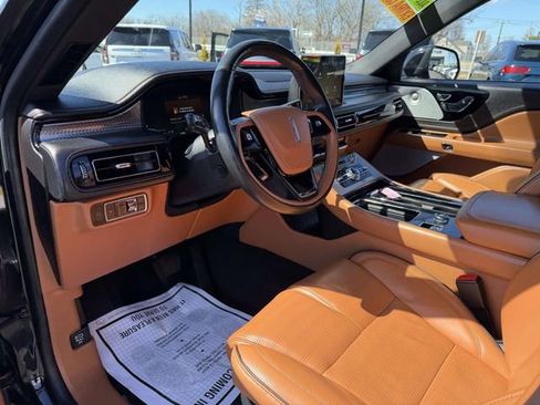Certified 2023 Lincoln Aviator Black Label w/ Jet Package AWD/4WD image 12