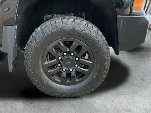 Used 2017 Chevrolet Silverado 2500 LTZ w/ Duramax Plus Package AWD/4WD image 24