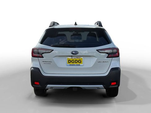 Used 2023 Subaru Outback Limited image 4