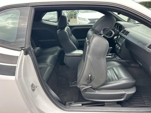 Used 2010 Dodge Challenger R/T RWD image 22