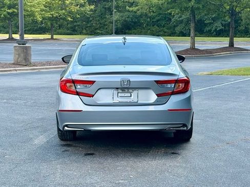 Used 2018 Honda Accord EX-L image 6