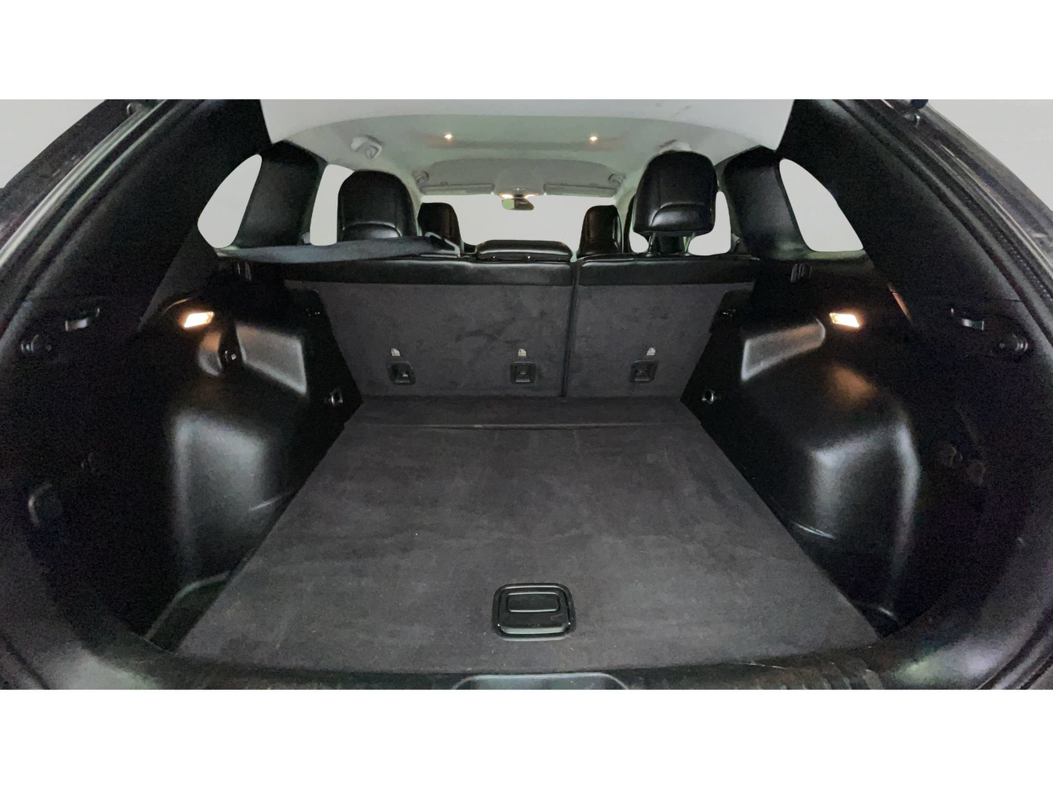 Used 2019 Jeep Cherokee Latitude Plus w/ Cold Weather Group AWD/4WD image 13