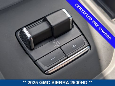 Used 2025 GMC Sierra 2500 Denali w/ Denali Reserve Package AWD/4WD image 33