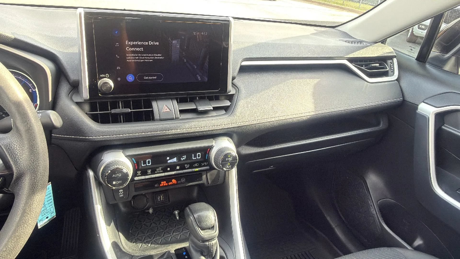 Used 2025 Toyota RAV4 LE AWD/4WD image 14