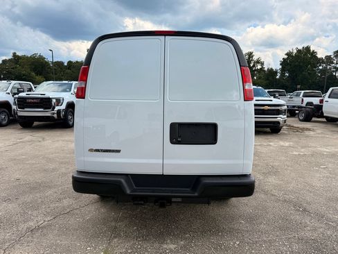 New 2026 Chevrolet Express 2500 w/ Driver Convenience Package RWD image 4