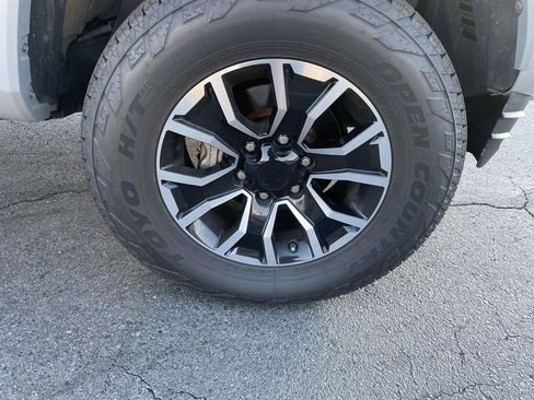 Used 2020 Toyota Tacoma TRD Sport image 13