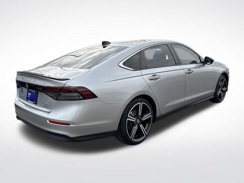 Used 2023 Honda Accord Sport image 6