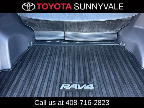 Used 2022 Toyota RAV4 XLE AWD/4WD image 20