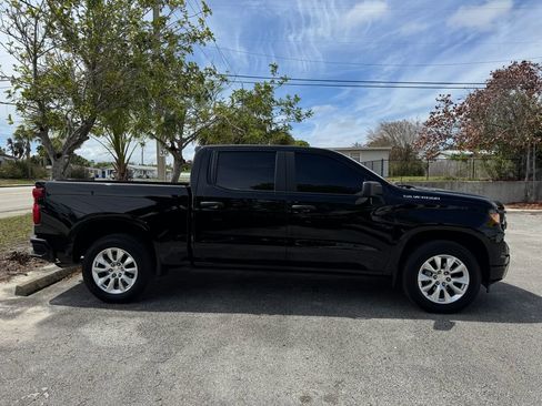Used 2025 Chevrolet Silverado 1500 Custom RWD image 9