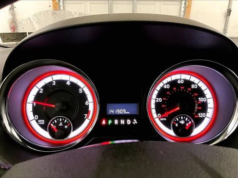 Used 2019 Dodge Grand Caravan SE FWD image 20