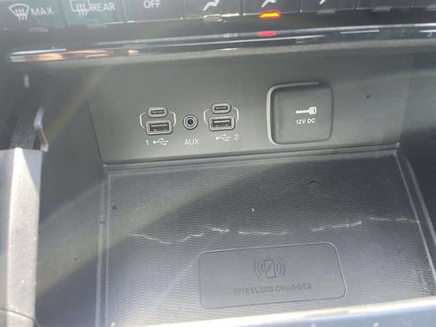 Used 2024 Jeep Grand Cherokee Altitude AWD/4WD image 28