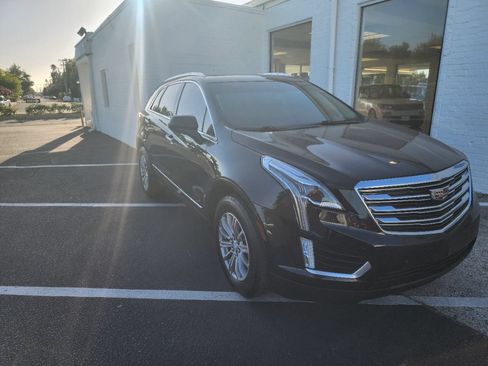 Used 2018 Cadillac XT5 Luxury w/ Driver Awareness Package FWD image 5