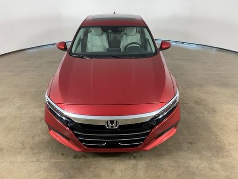 Used 2020 Honda Accord Touring image 4