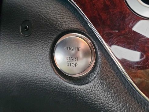 Used 2012 Mercedes-Benz S 550 image 30