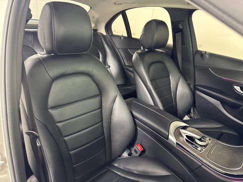 Used 2019 Mercedes-Benz C 300 4MATIC Sedan image 26