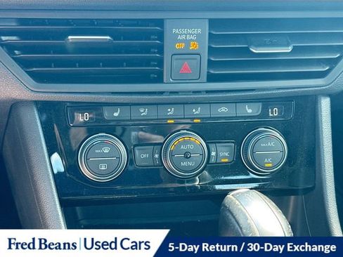 Used 2019 Volkswagen Jetta SE FWD image 19