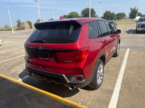 Used 2025 Honda Passport EX-L image 7