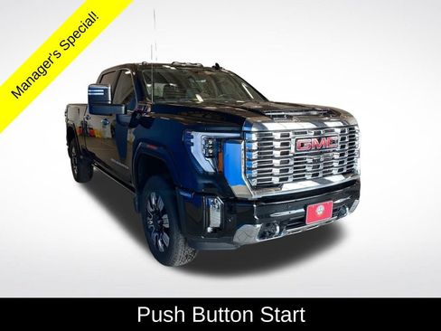 Used 2024 GMC Sierra 3500 Denali w/ Denali Reserve Package AWD/4WD image 17