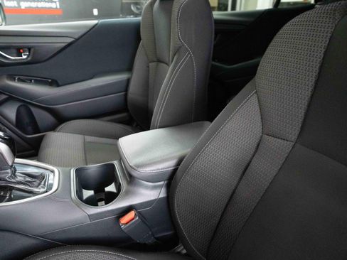Used 2023 Subaru Outback Premium AWD/4WD image 10