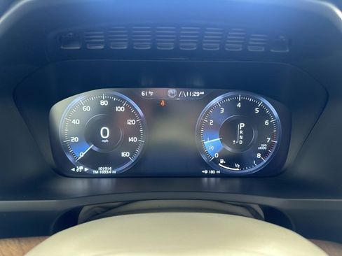 Used 2022 Volvo XC90 T6 Momentum w/ Climate Package image 30