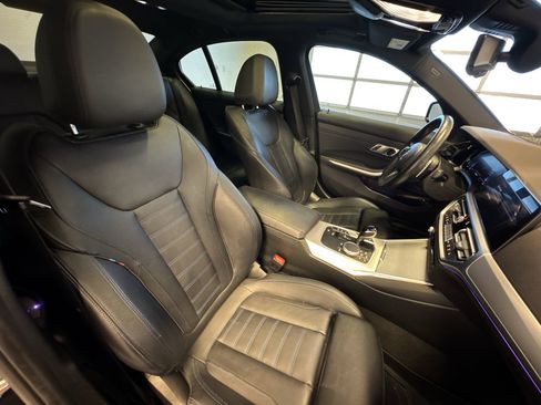 Used 2022 BMW 330e xDrive 330e xDrive w/ M Sport Package image 25