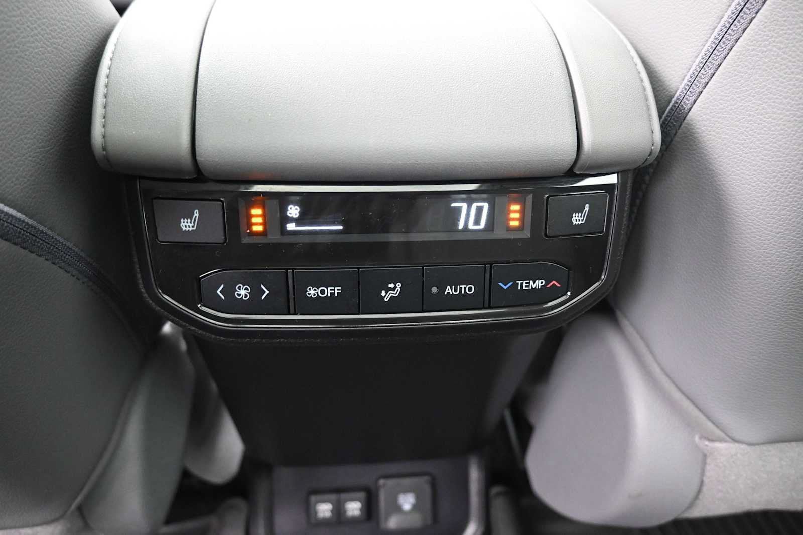 Used 2020 Toyota Highlander Platinum AWD/4WD image 15