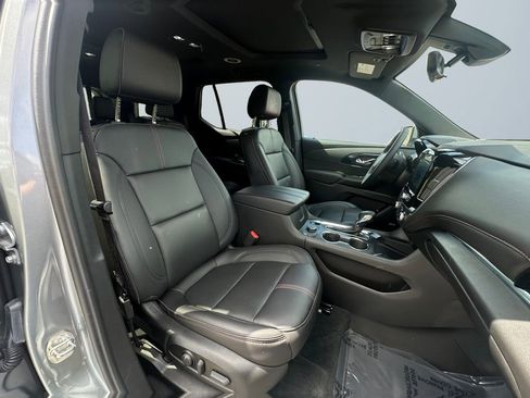 Used 2023 Chevrolet Traverse RS AWD/4WD image 15