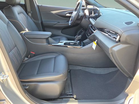 New 2026 Buick Envista Avenir image 25