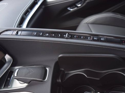 Used 2025 Chevrolet Corvette Stingray Coupe w/ Z51 Performance Package RWD image 35