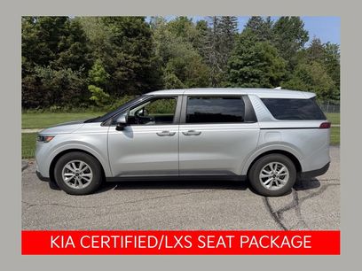 Used 2023 Kia Carnival LX