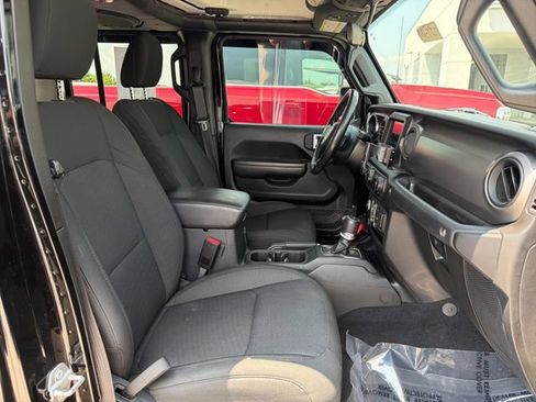 Used 2021 Jeep Gladiator Sport AWD/4WD image 31
