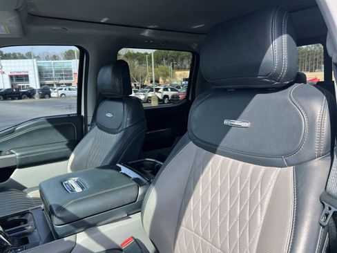 Used 2023 Ford F150 Limited image 16