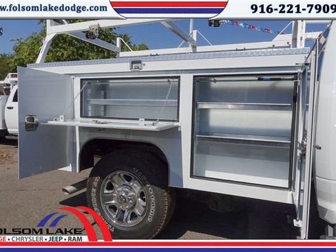 New 2024 RAM 2500 Tradesman w/ Chrome Appearance Group image 8