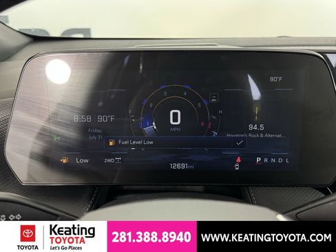 Used 2026 Chevrolet Equinox LT AWD/4WD image 22